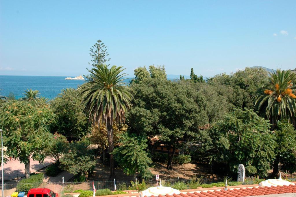 Hotel Crystal Portoferraio Exteriör bild